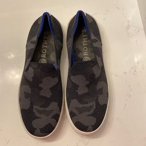 Rothy size 7 Camo slip on loafers.